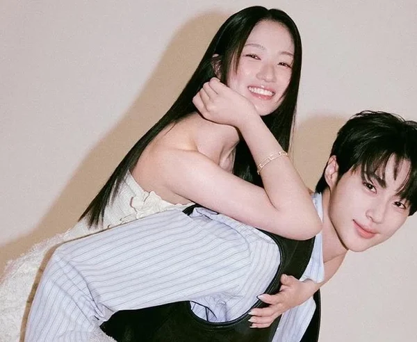 Byeon Woo Seok và Kim Hye Yoon ngầm công khai hút 2 triệu like kenhtingame com thumb byeon woo seok va kim hye yoon ngam cong khai hut 2 trieu like afdb1776693203009 940w