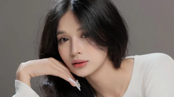 Cận cảnh nhan sắc nữ diễn viên Gen Z tốt nghiệp thủ khoa, 4 năm nhận học bổng của VTV kenhtingame com thumb can canh nhan sac nu dien vien gen z tot nghiep thu khoa 4 nam nhan hoc bong cua vtv c86d1775899669302 940w