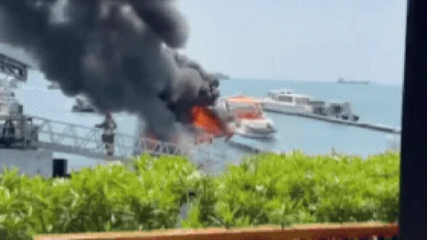 Cano cao tốc bốc cháy ngùn ngụt trên bến tàu, 1 hướng dẫn viên tử vong tại chỗ kenhtingame com thumb cano cao toc boc chay ngun ngut tren ben tau 1 huong dan vien tu vong tai cho 706c1775491401761 940w