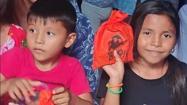 Chơi trốn tìm, hai chị em 8 tuổi và 5 tuổi tử vong vì bị mắc kẹt trong tủ đông kenhtingame com thumb choi tron tim hai chi em 8 tuoi va 5 tuoi tu vong vi bi mac ket trong tu dong 5ad71775477015222 940w