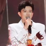 Dược Sĩ Tiến dám "tuyên chiến" với Tùng Dương, làm phiền cả nền âm nhạc kenhtingame com thumb duoc si tien dam quot tuyen chien quot voi tung duong lam phien ca nen am nhac 0a511775641758692 940w