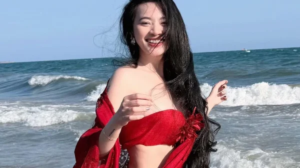 Đường đua hot nhất mùa hè chính thức gọi tên Trâm Anh, màn khoe dáng "khét lẹt" đẳng cấp mỹ nhân kenhtingame com thumb duong dua hot nhat mua he chinh thuc goi ten tram anh man khoe dang quot khet let quot dang cap m nhan b64c1775824997422 940w