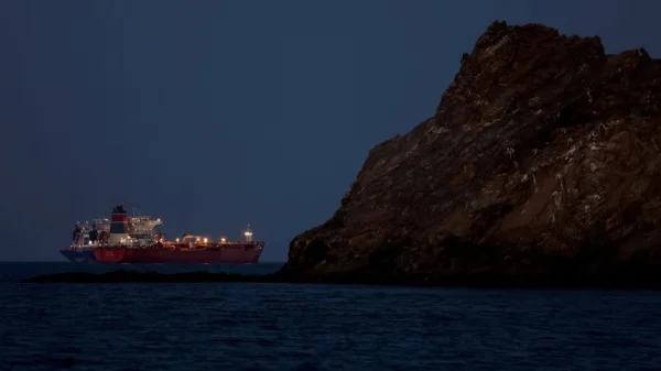 Eo biển Hormuz lại tê liệt, lưu lượng giảm kỷ lục 95%, Iran ra cảnh báo kenhtingame com thumb eo bien hormuz lai te liet luu luong giam ky luc 95 iran ra canh bao 73501775798715055 940w