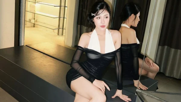 Gon Pink khoe vóc dáng "trông mòn con mắt", bật mí tuyệt chiêu "thách thức" nắng hè kenhtingame com thumb gon pink khoe voc dang quot trong mon con mat quot bat mi tuyet chieu quot thach thuc quot nang he 5aca1776483028667 940w