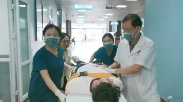 Hạt sạn to đùng ở phim Đồng Hồ Đếm Ngược kenhtingame com thumb hat san to dung o phim dong ho dem nguoc 06491775184526856 940w