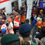 Hiện trường thảm kịch 2 tàu hỏa đâm nhau tại Indonesia: Ít nhất 7 người thiệt mạng, 81 người bị thương kenhtingame com thumb hien truong tham kich 2 tau hoa dam nhau tai indonesia it nhat 7 nguoi thiet mang 81 nguoi bi thuong 7c741777374143980 940w