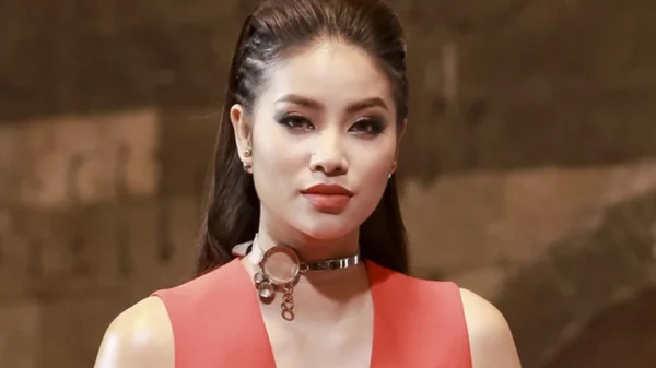 Hoa hậu Phạm Hương có kế hoạch trở về Việt Nam sau 8 năm ở Mỹ? kenhtingame com thumb hoa hau pham huong co ke hoach tro ve viet nam sau 8 nam o m a7541776410212515 940w