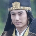 Hoàng đế chán đời đến nỗi khoác long bào mà như thầy bùa kenhtingame com thumb hoang de chan doi den noi khoac long bao ma nhu thay bua 535b1775659765575 940w