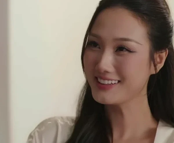 Hoàng Khánh Ly: Phản diện cứu cả bộ phim Bước Chân Vào Đời kenhtingame com thumb hoang khanh ly phan dien cuu ca bo phim buoc chan vao doi 8f301776741825168 940w