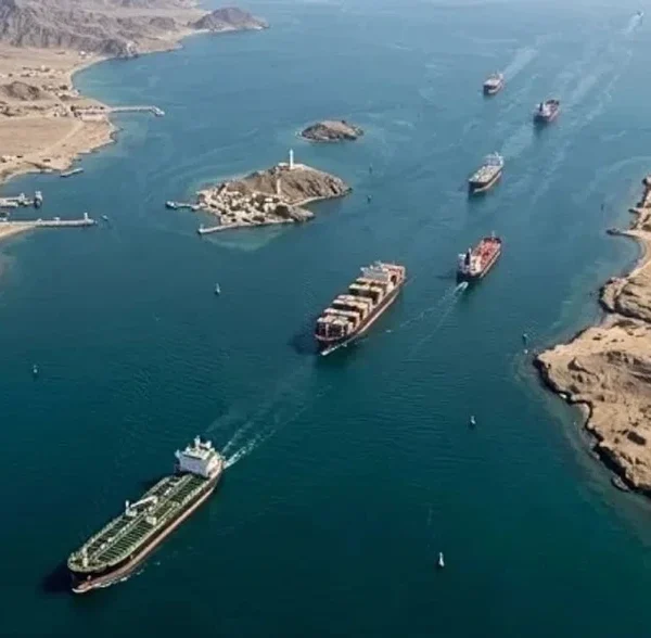 Iran tuyên bố eo biển Hormuz sẽ không bao giờ trở lại trạng thái ban đầu kenhtingame com thumb iran tuyen bo eo bien hormuz se khong bao gio tro lai trang thai ban dau 62891775491290702 940w