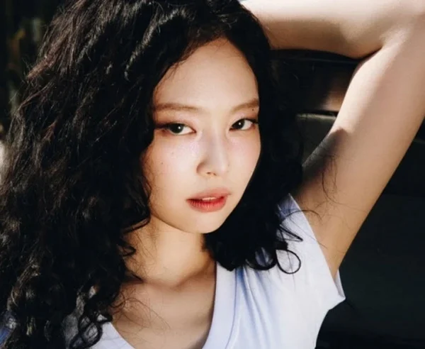 Jennie (BLACKPINK) được vinh danh trong top 100 người có ảnh hưởng nhất thế giới kenhtingame com thumb jennie blackpink duoc vinh danh trong top 100 nguoi co anh huong nhat the gioi 13531776307002718 940w