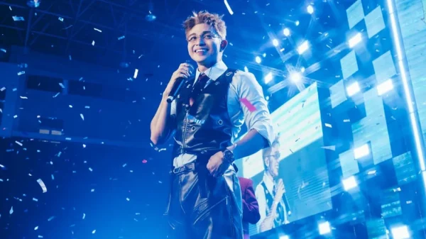 Jun Phạm cố chấp mang ca khúc bị chê phản cảm đi diễn, netizen tranh cãi kenhtingame com thumb jun pham co chap mang ca khuc bi che phan cam di dien netizen tranh cai d6781775463639246 940w