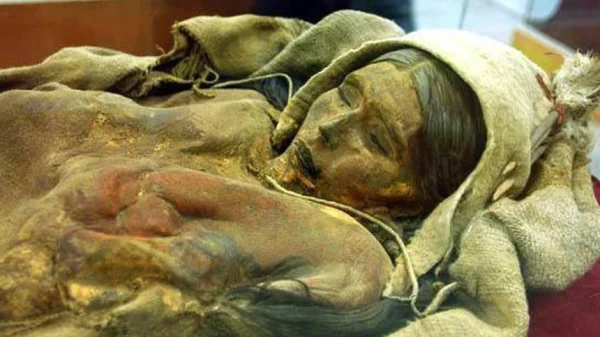 Khai quật xác ướp "công chúa ngủ trong rừng" 4.000 năm tuổi, chuyên gia giám định ADN phát hiện danh tính không ngờ kenhtingame com thumb khai quat xac uop quot cong chua ngu trong rung quot 4000 nam tuoi chuyen gia giam dinh adn phat hien danh tinh khong ngo 2efb1775271151934 940w