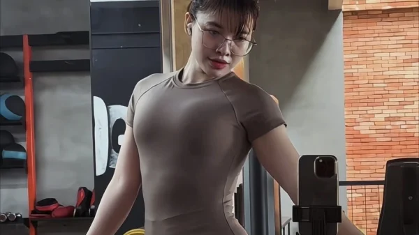 Không chỉ có vẻ ngoài nóng bỏng, nữ gymer hot nhất hiện nay hé lộ là một "chiến thần" game thực thụ! kenhtingame com thumb khong chi co ve ngoai nong bong nu gymer hot nhat hien nay he lo la mot quot chien than quot game thuc thu d06a1775793368517 940w