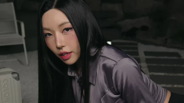 Không thể rời mắt khỏi nhan sắc "đời thực" của nữ chính trong game tình cảm bom tấn Five Hearts Under One Roof kenhtingame com thumb khong the roi mat khoi nhan sac quot doi thuc quot cua nu chinh trong game tinh cam bom tan five hearts under one roof 77091776251662027 940w