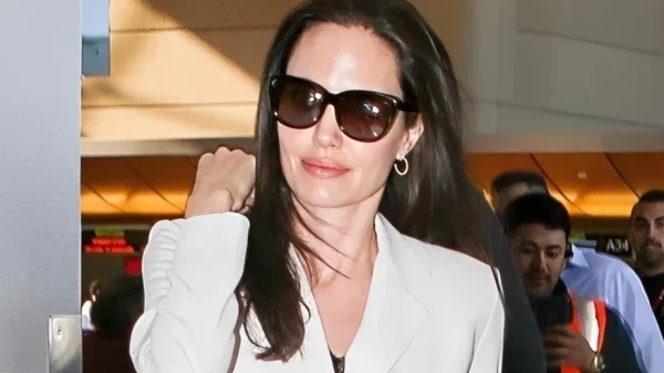 Làn sóng sao hạng A rời bỏ Hollywood kenhtingame com thumb lan song sao hang a roi bo hollywood 4c701776755221489 940w