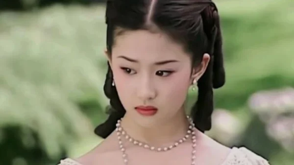 Lưu Diệc Phi 14 tuổi vào vai tiểu thư, khí chất sang chảnh kenhtingame com thumb luu diec phi 14 tuoi vao vai tieu thu khi chat sang chanh 42141775809696491 940w