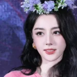 Mỹ nam bị coi là kẹo cao su dính dưới giày của Địch Lệ Nhiệt Ba kenhtingame com thumb m nam bi coi la keo cao su dinh duoi giay cua dich le nhiet ba 8fc81775122217443 940w