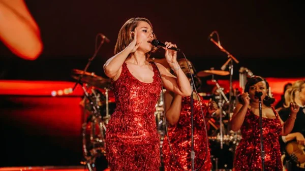 Mỹ nhân có album hay nhất thế giới hiện tại: Làm nền cho sao hạng A mãi mới nổi tiếng kenhtingame com thumb m nhan co album hay nhat the gioi hien tai lam nen cho sao hang a mai moi noi tieng 266c1775105341312 940w