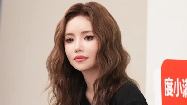 Mỹ nhân tài năng ngang ngửa Trang Pháp, cứ kết hợp với sao Việt là gây sốt kenhtingame com thumb m nhan tai nang ngang ngua trang phap cu ket hop voi sao viet la gay sot f61c1776662244993 940w