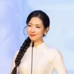 Mỹ nhân Việt cất giọng chấn động lễ tốt nghiệp thì ra có quan hệ với Dược sĩ Tiến kenhtingame com thumb m nhan viet cat giong chan dong le tot nghiep thi ra co quan he voi duoc si tien 7fe41777548991020 940w