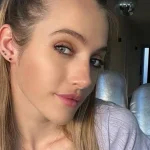 Mẫu nữ 25 tuổi bỏ bằng thần kinh học để làm nội dung 18+, thu nhập hơn 4 tỷ đồng/năm kenhtingame com thumb mau nu 25 tuoi bo bang than kinh hoc de lam noi dung 18 thu nhap hon 4 ty dong nam a28e1775304775871 940w