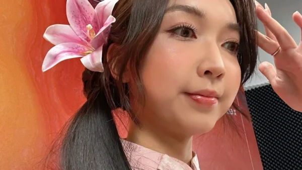 MC Hoài An thẳng thắn "nhắc nhở" viewer khi bị so sánh với tiền bối kenhtingame com thumb mc hoai an thang than quot nhac nho quot viewer khi bi so sanh voi tien boi d80b1775482368605 940w