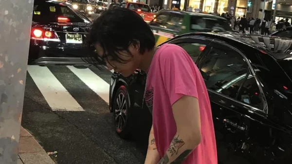 Nam nghệ sĩ đang nổi tiếng thì mất tích, đồng nghiệp lo lắng "chỉ cần còn sống đâu đó là được rồi" kenhtingame com thumb nam nghe si dang noi tieng thi mat tich dong nghiep lo lang quot chi can con song dau do la duoc roi quot b2ba1775405166763 940w