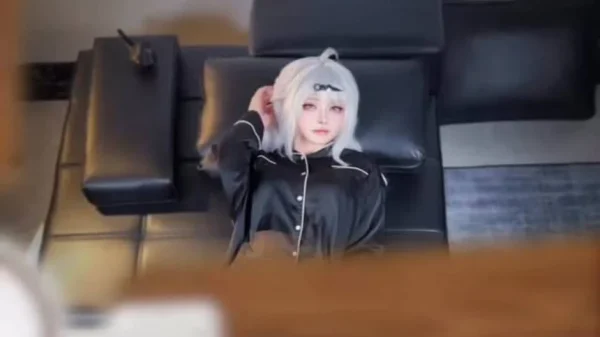 Ngắm mỏi mắt với trend "quạt trần" của các coser, , một lần biến hình là lại khiến người xem mê mệt kenhtingame com thumb ngam moi mat voi trend quot quat tran quot cua cac coser mot lan bien hinh la lai khien nguoi xem me met 7ea71775905645937 940w