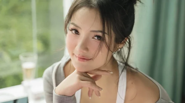 Ngắm nhan sắc hiện tại của Thủy Top, từng là biểu tượng gợi cảm huyền thoại, triệu người tìm kiếm kenhtingame com thumb ngam nhan sac hien tai cua thuy top tung la bieu tuong goi cam huyen thoai trieu nguoi tim kiem 21091776836296629 940w