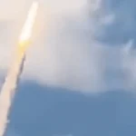 Ngoài cửa sổ máy bay là lịch sử: Hành khách vô tình bắt gặp cảnh tên lửa đưa con người lên Mặt trăng sau 54 năm kenhtingame com thumb ngoai cua so may bay la lich su hanh khach vo tinh bat gap canh ten lua dua con nguoi len mat trang sau 54 nam be511775213642473 940w