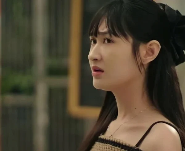 Ngọc Thủy 25 tập phim chỉ đi 1 đôi giày, áo cũng sản xuất theo lô kenhtingame com thumb ngoc thuy 25 tap phim chi di 1 doi giay ao cung san xuat theo lo e2131776765408391 940w