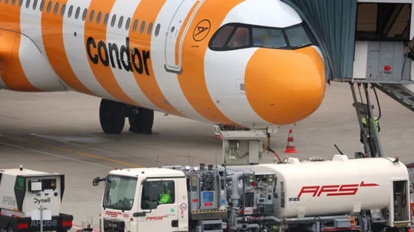 Nguy cơ thiếu nhiên liệu máy bay toàn cầu kenhtingame com thumb nguy co thieu nhien lieu may bay toan cau 8c121776485186142 940w