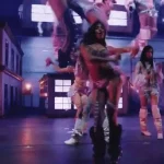 Nhóm nữ đàn em của BTS trình diễn phản cảm nhức mắt, công khai cô lập 1 thành viên tại Coachella? kenhtingame com thumb nhom nu dan em cua bts trinh dien phan cam nhuc mat cong khai co lap 1 thanh vien tai coachella 899e1775973096573 940w