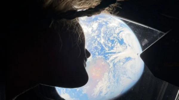 Nỗi cô độc lộng lẫy của hành tinh xanh: Những phát biểu của nữ phi hành gia duy nhất trên Artemis II khiến chúng ta bừng tỉnh kenhtingame com thumb noi co doc long lay cua hanh tinh xanh nhung phat bieu cua nu phi hanh gia duy nhat tren artemis ii khien chung ta bung tinh b62b1775917104791 940w