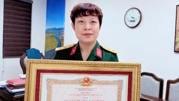 NSƯT Đặng Thái Huyền nhận Huân chương Lao động hạng Ba kenhtingame com thumb nsut dang thai huyen nhan huan chuong lao dong hang ba fb7b1775724901101 940w