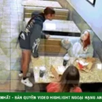 Nữ ca sĩ 26 tuổi bị fan tấn công, tát thẳng vào mặt trong quán ăn kenhtingame com thumb nu ca si 26 tuoi bi fan tan cong tat thang vao mat trong quan an 6cf11776549954014 940w