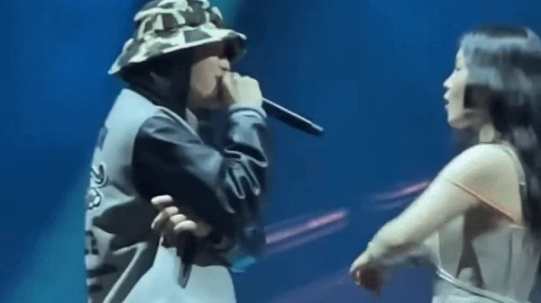 Nữ ca sĩ hạng A đâm đầu cưới đại gia rởm đang bị ráo riết đòi nợ gần 1 tỷ khắp nơi kenhtingame com thumb nu ca si hang a dam dau cuoi dai gia rom dang bi rao riet doi no gan 1 ty khap noi 89281775284570683 940w