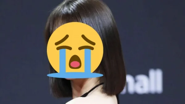 Nữ diễn viên khốn khổ bị fan cuồng đeo bám, tưởng tượng "đã có con với nhau" trong cuốn nhật ký đầy chi tiết hãi hùng kenhtingame com thumb nu dien vien khon kho bi fan cuong deo bam tuong tuong quot da co con voi nhau quot trong cuon nhat ky day chi tiet hai hung fd991776746966466 940w