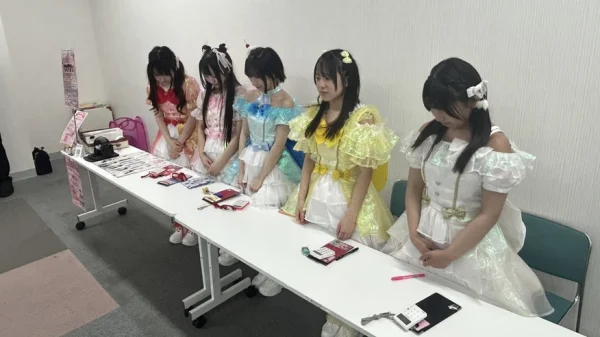 Oái oăm không tưởng: Nhóm nhạc nữ vừa tổ chức sự kiện nhưng không có fan nào tới dự kenhtingame com thumb oai oam khong tuong nhom nhac nu vua to chuc su kien nhung khong co fan nao toi du 21ec1776482636072 940w