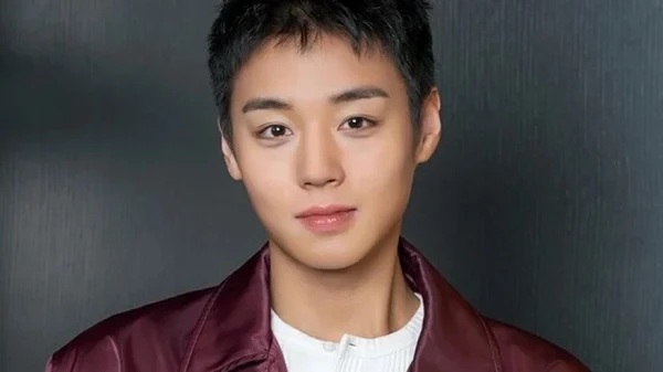 Park Ji Hoon: Đẹp trai - hát hay - diễn đỉnh, đóng siêu phẩm mê hoặc 16 triệu người kenhtingame com thumb park ji hoon dep trai hat hay dien dinh dong sieu pham me hoac 16 trieu nguoi 22a61775816680361 940w