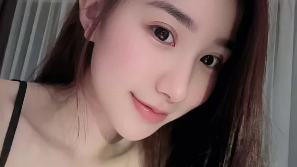 POV: Góc nhìn "bạn trai" Tiểu Hý, ngắm trọn nhan sắc hot girl ở cự ly 1cm kenhtingame com thumb pov goc nhin quot ban trai quot tieu hy ngam tron nhan sac hot girl o cu ly 1cm ba571775290703623 940w