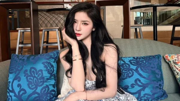 Quay "top top" cho vui, gái xinh bị gắn mác "chẳng có gì ngoài mặt tiền" kenhtingame com thumb quay quot top top quot cho vui gai xinh bi gan mac quot chang co gi ngoai mat tien quot 9bfe1775361784743 940w