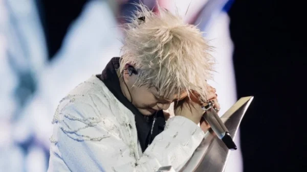 RHYDER xin lỗi kenhtingame com thumb rhyder xin loi e5fe1777463780280 940w