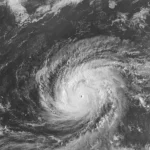 Siêu bão mạnh nhất hành tinh Sinlaku lại đổi hướng, đổ bộ ngay hôm nay với sức gió 265 km/giờ và "đặc biệt bất thường" kenhtingame com thumb sieu bao manh nhat hanh tinh sinlaku lai doi huong do bo ngay hom nay voi suc gio 265 km gio va quot dac biet bat thuong quot 513a1776147418144 940w