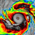 Siêu bão Sinlaku lớn nhất từ đầu năm đạt đỉnh điểm sức mạnh, gió giật hủy diệt tới 350km/h, nhiều hãng hàng không hủy chuyến bay kenhtingame com thumb sieu bao sinlaku lon nhat tu dau nam dat dinh diem suc manh gio giat huy diet toi 350km h nhieu hang hang khong huy chuyen bay 8dd01776065566191 940w