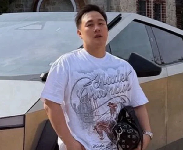 Threads ầm ĩ vì Trung Quân Idol kenhtingame com thumb threads am i vi trung quan idol c73a1776759623318 940w