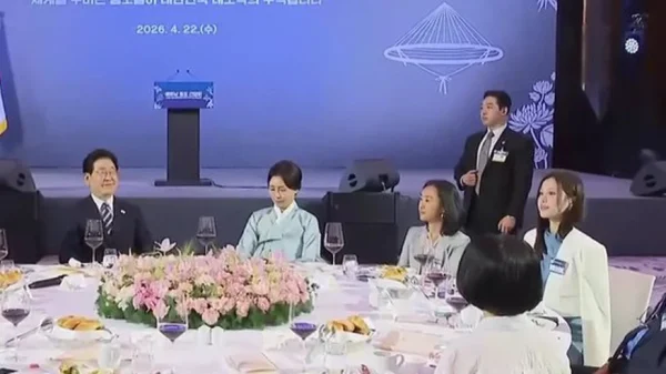 Tổng thống Hàn Quốc chúc mừng Han Sara kenhtingame com thumb tong thong han quoc chuc mung han sara 09d11776915441691 940w