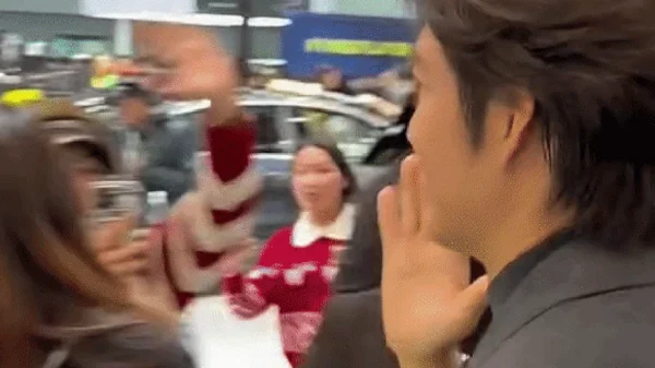 Tự hỏi 100 lần Chung Hán Lương 51 tuổi ấy hả kenhtingame com thumb tu hoi 100 lan chung han luong 51 tuoi ay ha 25af1776256120729 940w