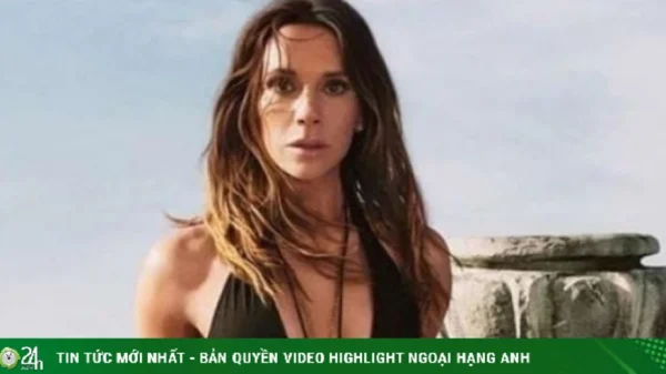 Tuổi 52 đầy thăng trầm của Victoria Beckham kenhtingame com thumb tuoi 52 day thang tram cua victoria beckham 2cd71776722511944 940w